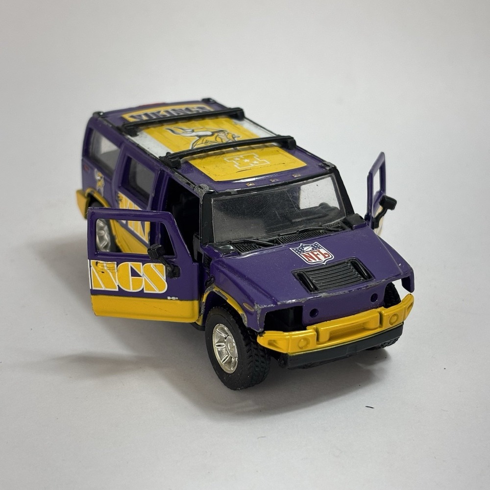 2005 Minnesota Vikings Diecast Hummer NFL Toy